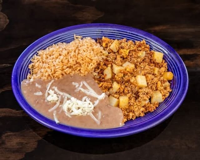 Papas con Chorizo.